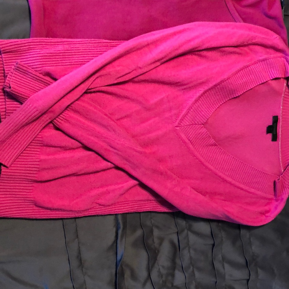 Bundle: tops - Picture 2 of 6